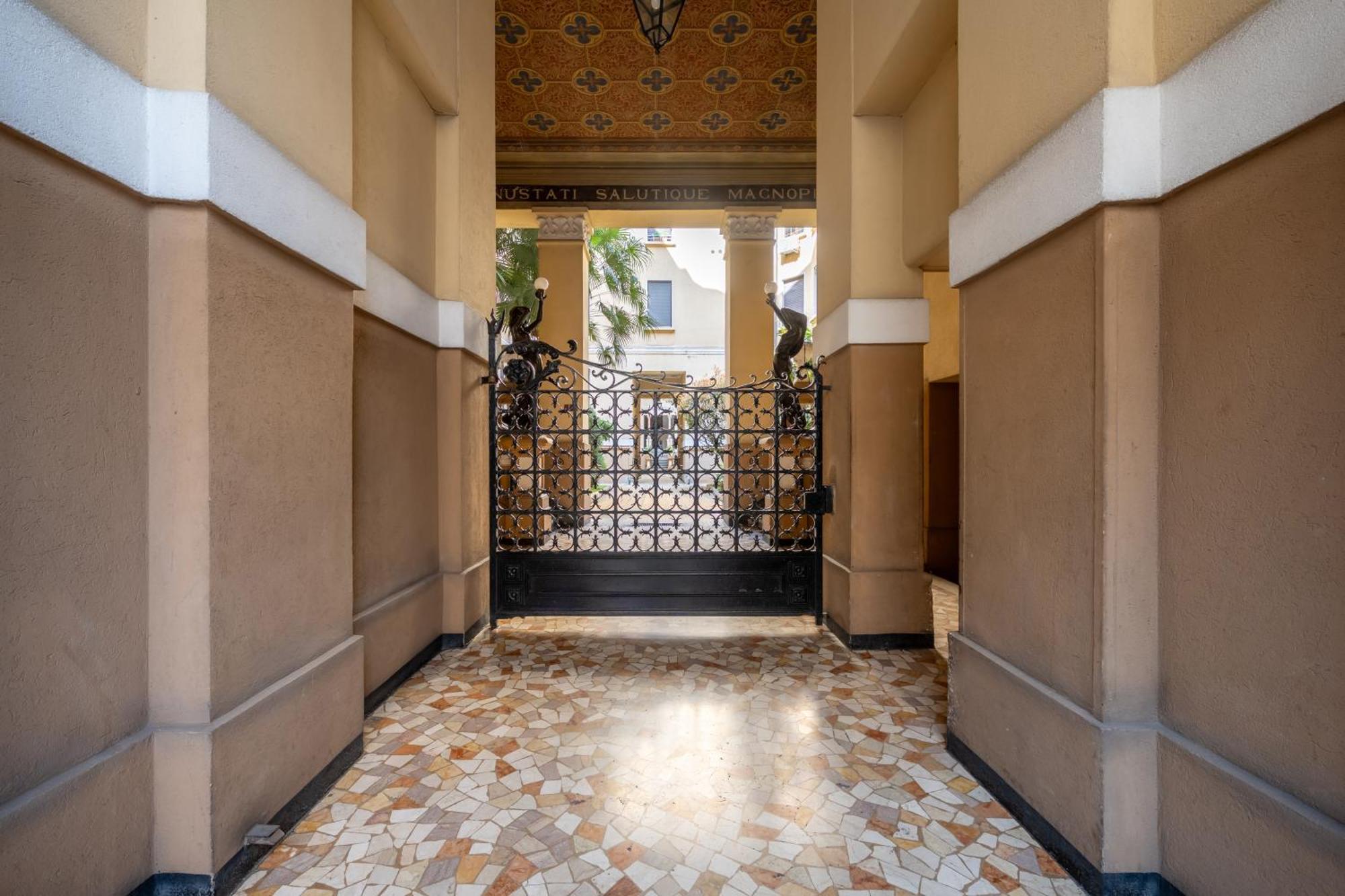 Life Is Beautiful Porta Romana Apartment Милано Екстериор снимка