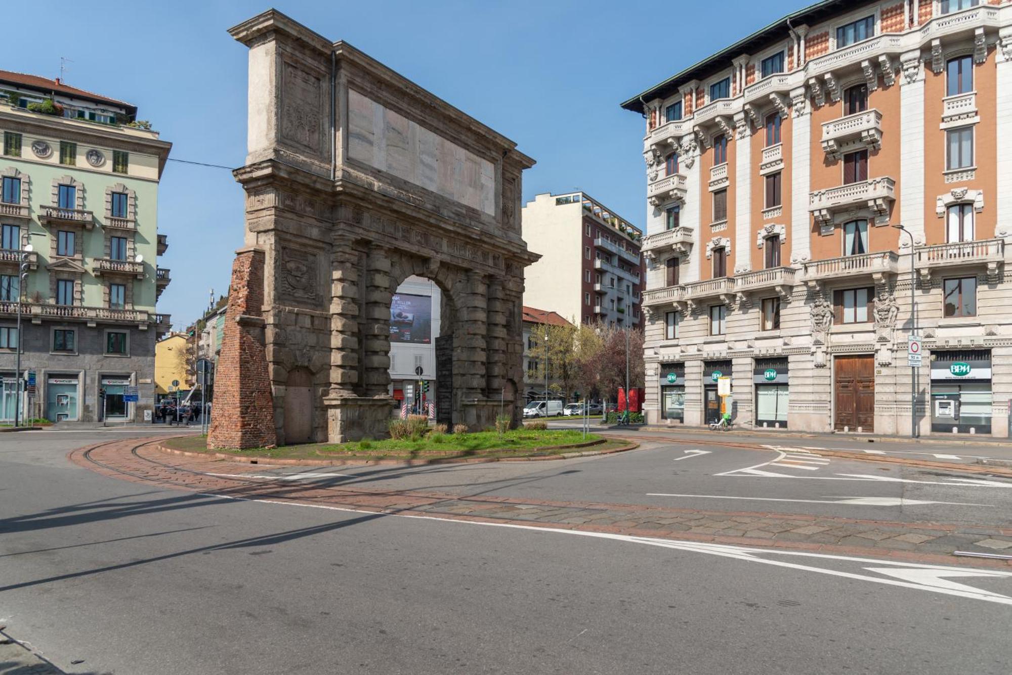 Life Is Beautiful Porta Romana Apartment Милано Екстериор снимка